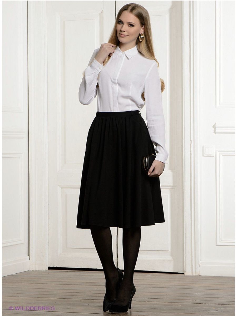 Черная кофта и черная юбка. Черная юбка. Юбка классическая черная. Юбка до колен. Белая блузка и черная юбка.