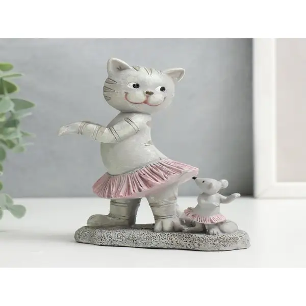 Фигурка