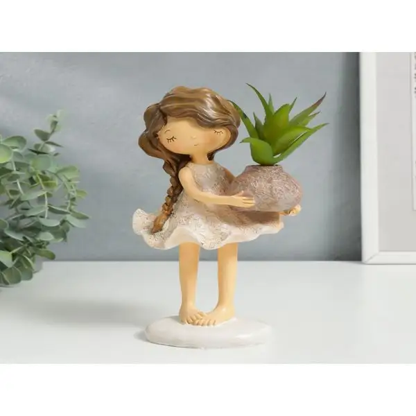 Фигурка «Малышка с косой» 21х9х11,3 см