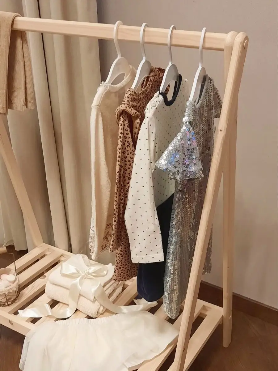 Напольные вешалки для одежды деревянные италия в Санкт-Петербурге