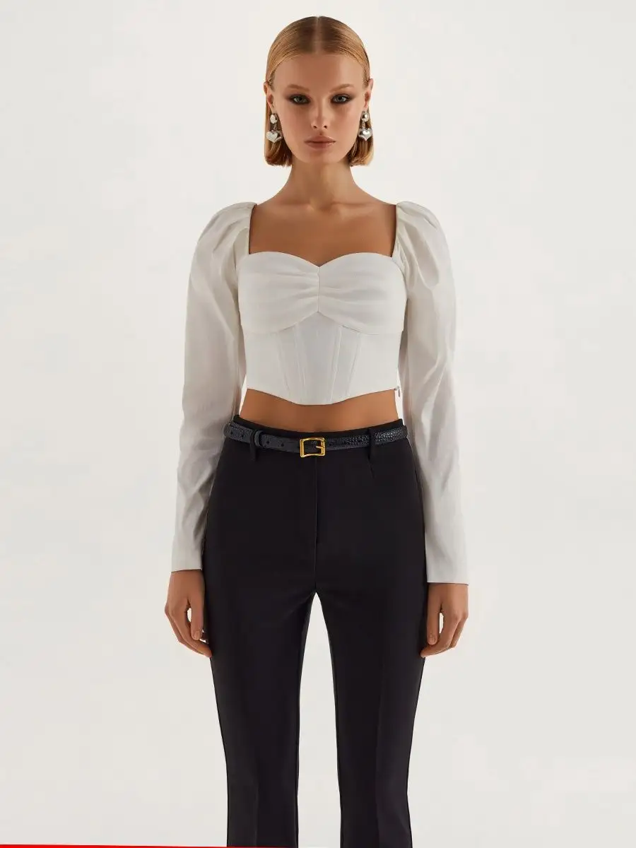 Партаның астында шам бар