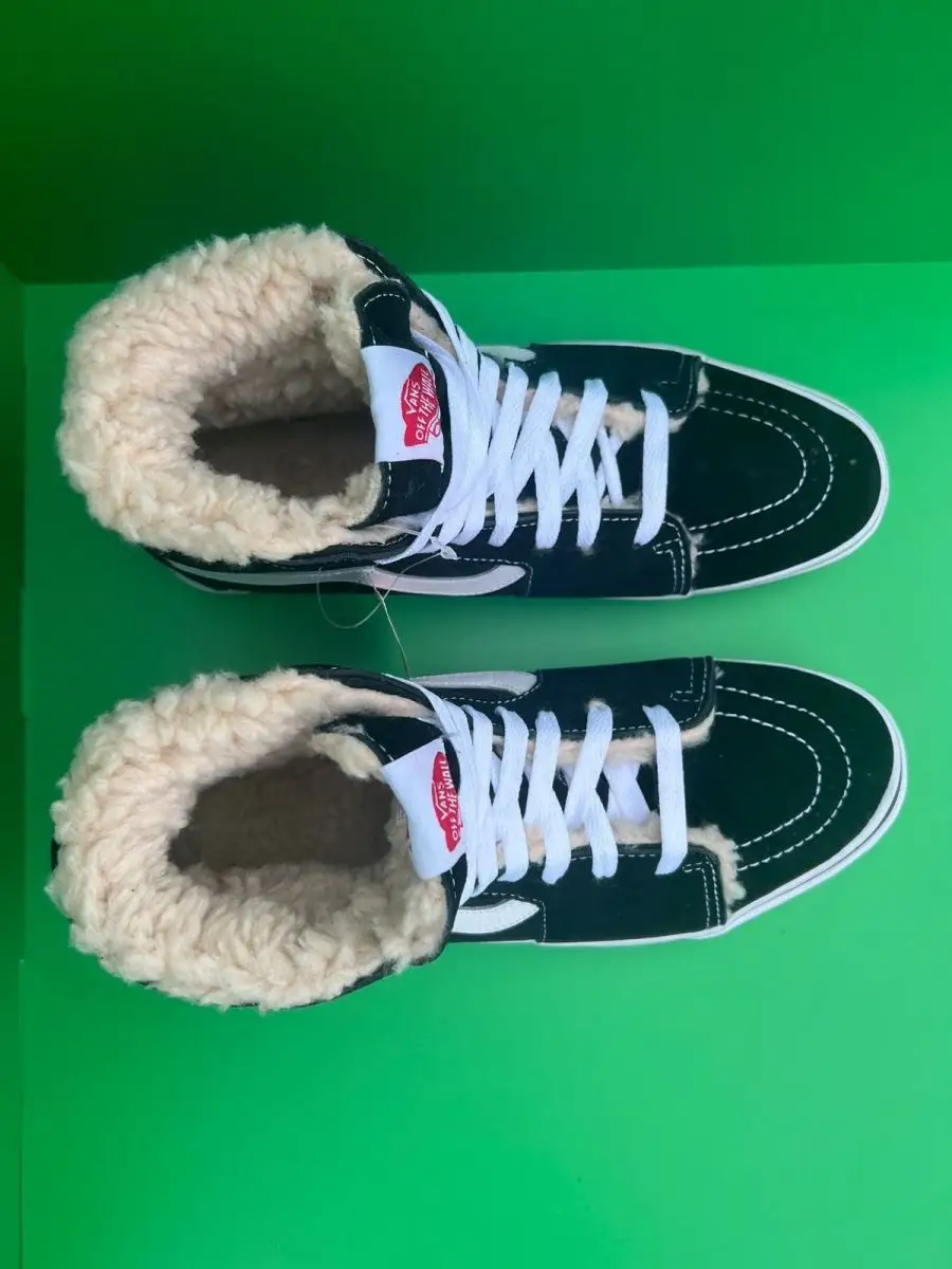 Black fur hot sale vans